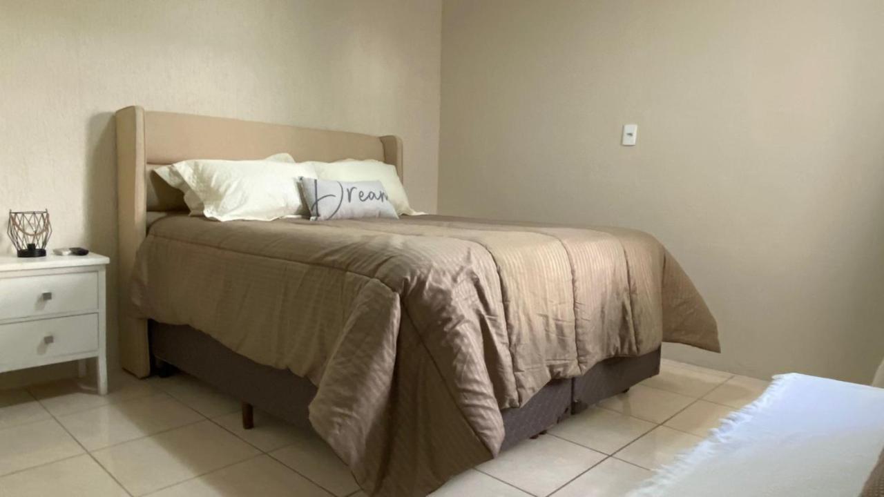 Casa De Praia Top! Beto Carrero, 500M Do Parque, Com Piscina E Sinuca, 1 Suite E 2 Quartos, 3Bwc, A 300M Da Praia, Churrasqueira E Estacionamento Privado Пенья Экстерьер фото