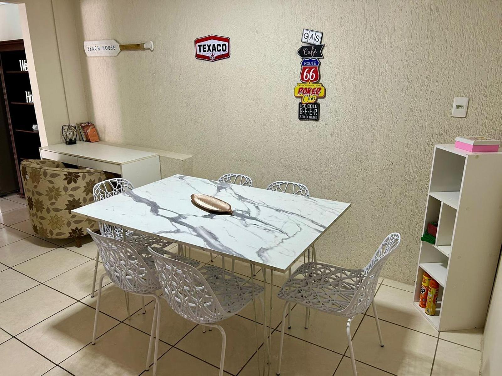 Casa De Praia Top! Beto Carrero, 500M Do Parque, Com Piscina E Sinuca, 1 Suite E 2 Quartos, 3Bwc, A 300M Da Praia, Churrasqueira E Estacionamento Privado Пенья Экстерьер фото
